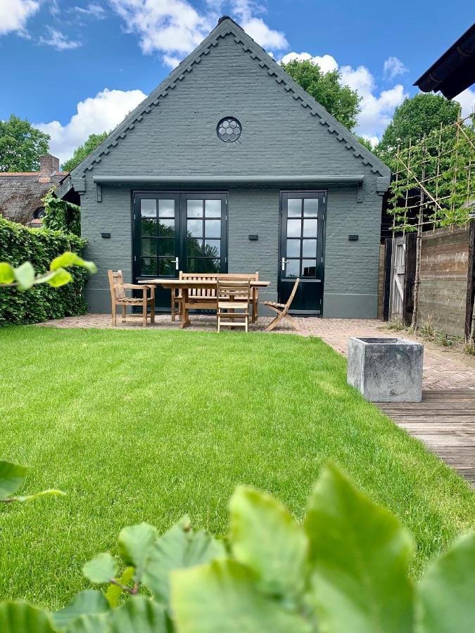The Green House Lodge Den Dungen Luaran gambar